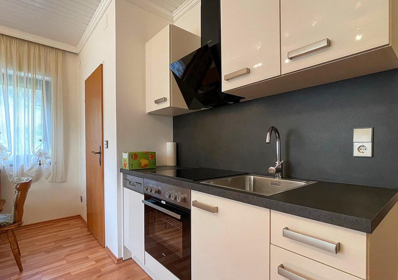 Appartement Haus Fiore Puch  Extérieur photo